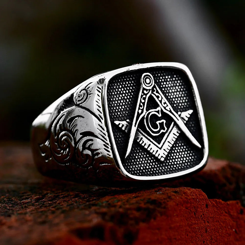 Master Mason Blue Lodge Ring - Stainless Steel Square & Compass G with Motifs - Bricks Masons