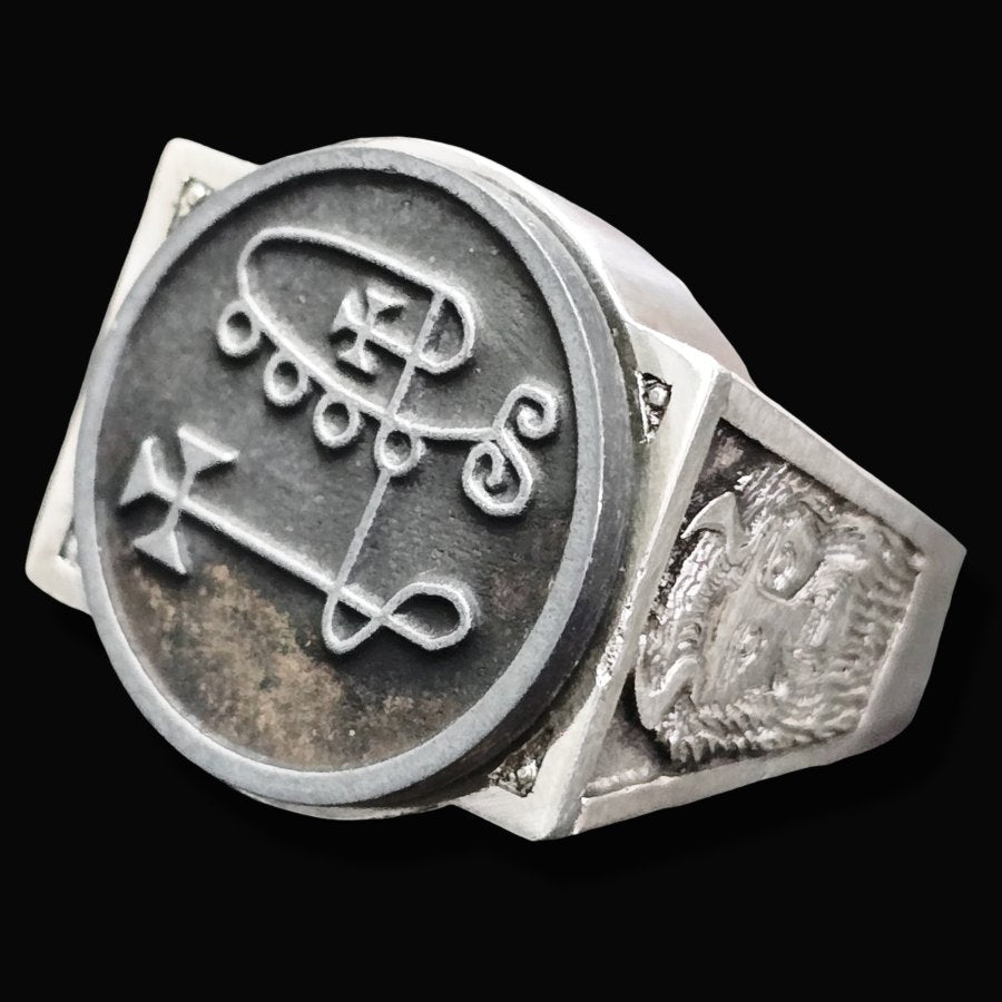 Demon Ring 6 Duke Valefor 72 Demons Lesser Key of Solomon Goetia In Silver 2.2 cm x 1.8 cm 18 Gr Art 1784 - Bricks Masons