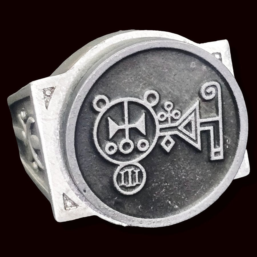 Demon Ring 67 DUKE AMDUSIAS 72 Demons Lesser Key of Solomon Goetia In Silver 2.2 cm x 1.8 cm 18 Gr Art 1845 - Bricks Masons