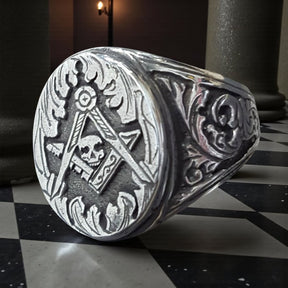 Masonic Ring with Chiseled Skull in Silver, Masonry Art 84 - Bricks Masons