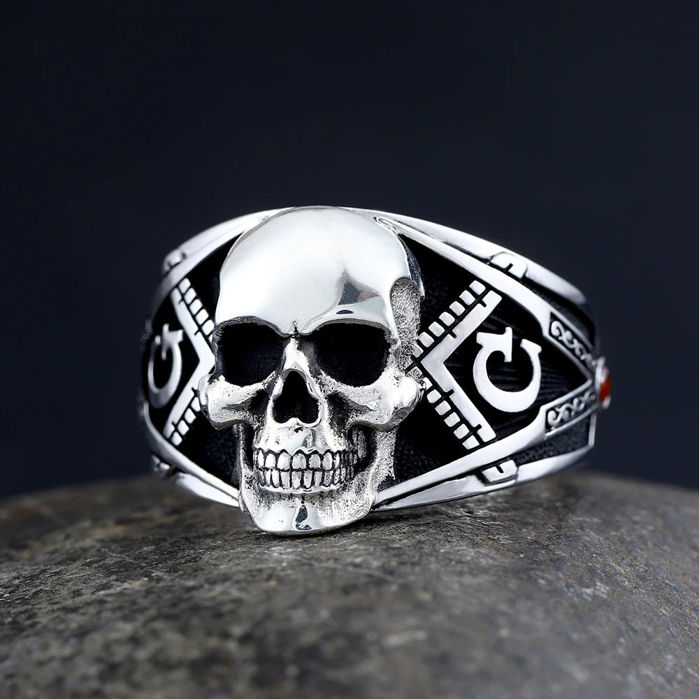 Anillo de la Logia Azul de Maestro Masón - Escuadra y Compás G con Calavera Antigua