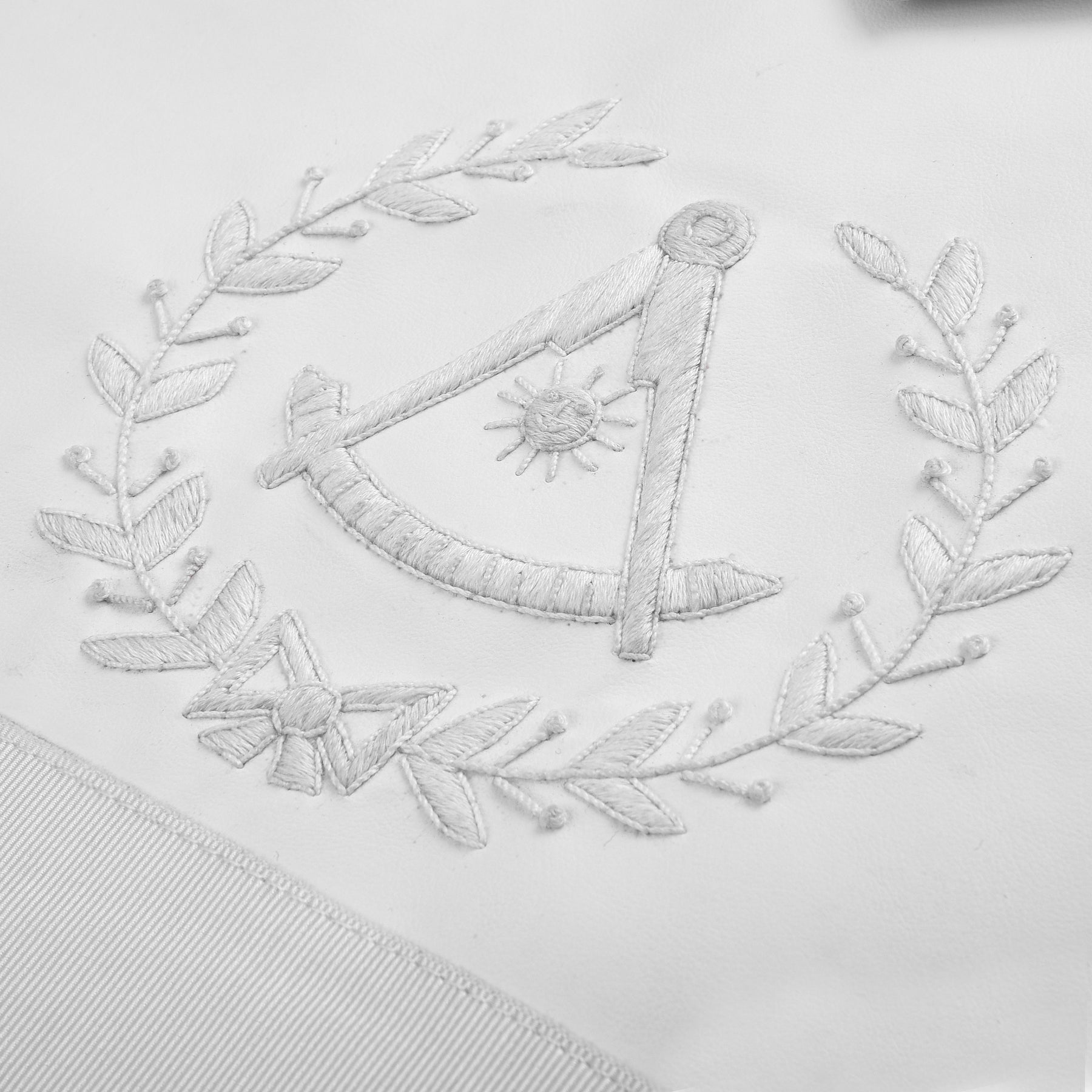 Grand Past Master Blue Lodge California Regulation Apron - White Velvet Hand Threaded Silk - Bricks Masons