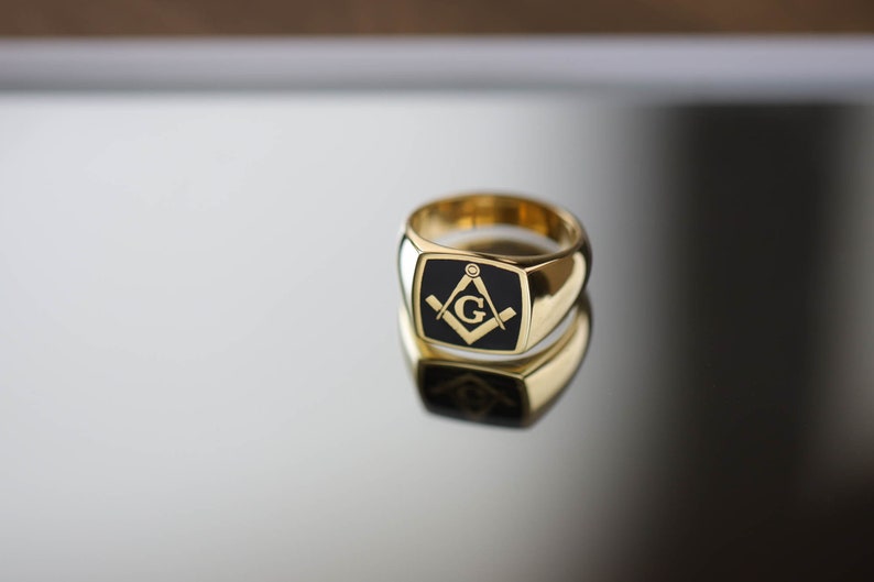 Master Mason Blue Lodge Ring - Solid Gold With Blue Enamel - Bricks Masons