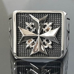 Order Of Malta Ring - Sterling silver Cross