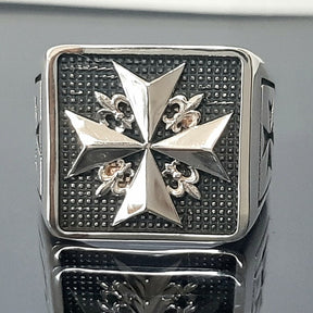 Order Of Malta Ring - Sterling silver Cross
