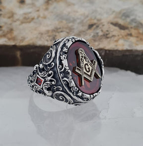 Master Mason Blue Lodge Ring - Garnet Zircon Compass & Square - Bricks Masons