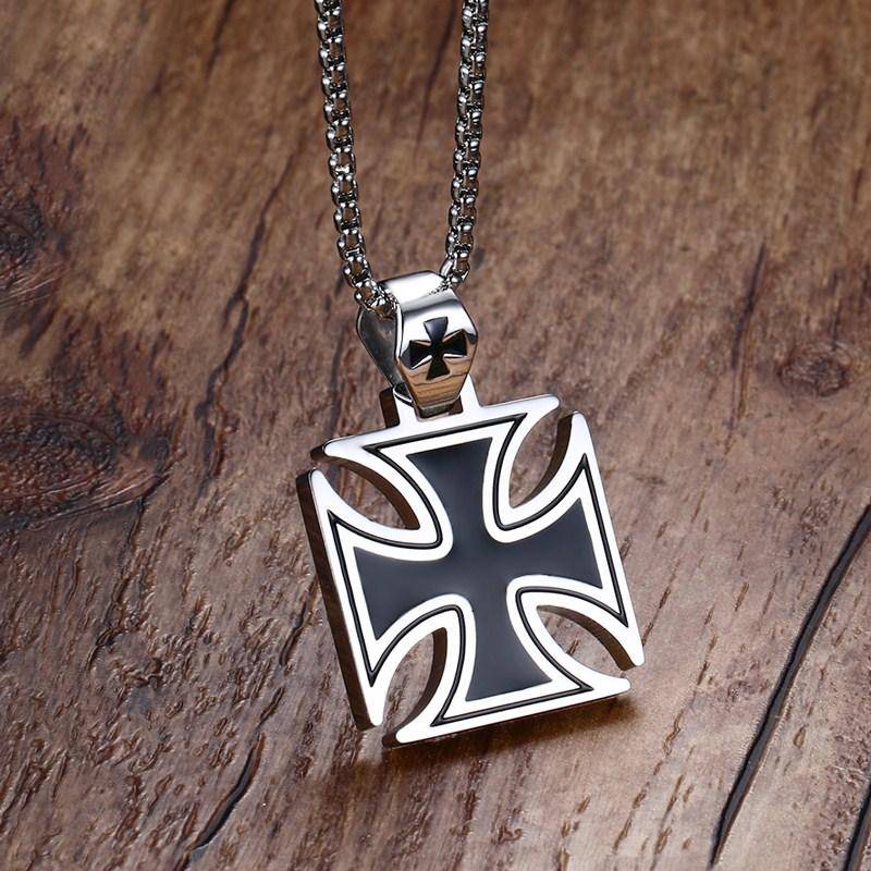 Knights Templar Commandery Necklace - Vintage Iron Cross - Bricks Masons