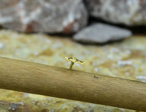 Master Mason Blue Lodge Lapel Pin - Gold Plated With Butterfly Buckle - Bricks Masons