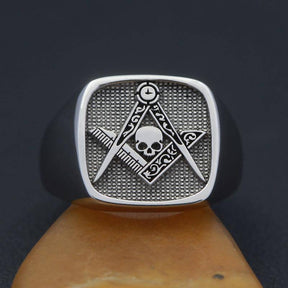 Master Mason Blue Lodge Ring - Signet Skull Square & Compass 925 Sterling Silver - Bricks Masons