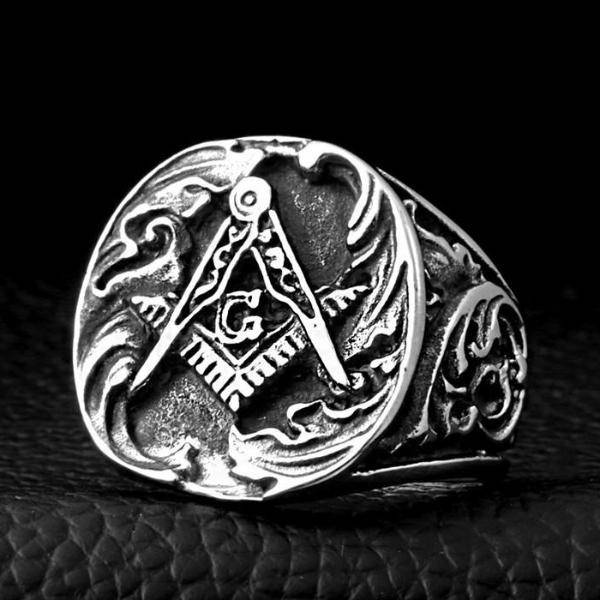 Master Mason Blue Lodge Ring - Silver Carved Stainless Steel - Bricks Masons