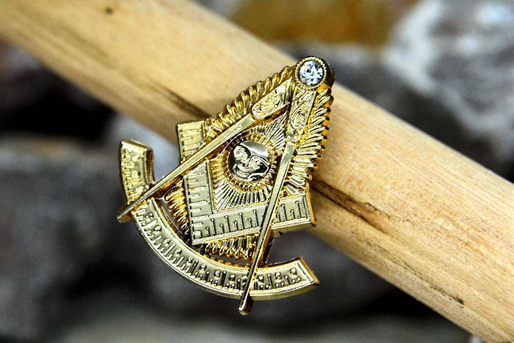 Past Master Blue Lodge Lapel Pin - Quadrant 2.5cm - Bricks Masons