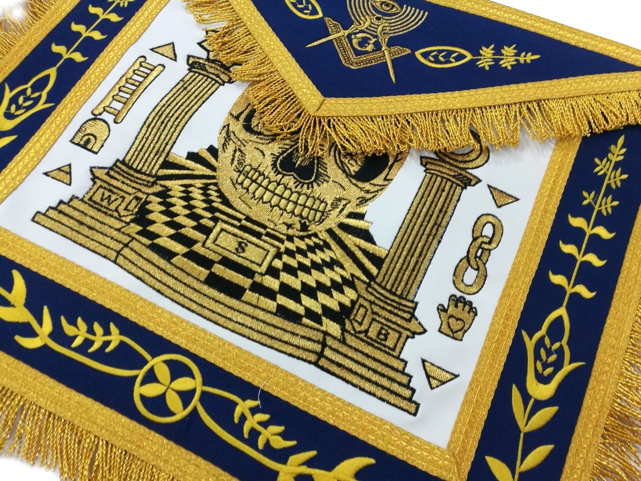 Custom Design Skull Pillars Masters Carpet Machine Made Apron Gold - Bricks Masons