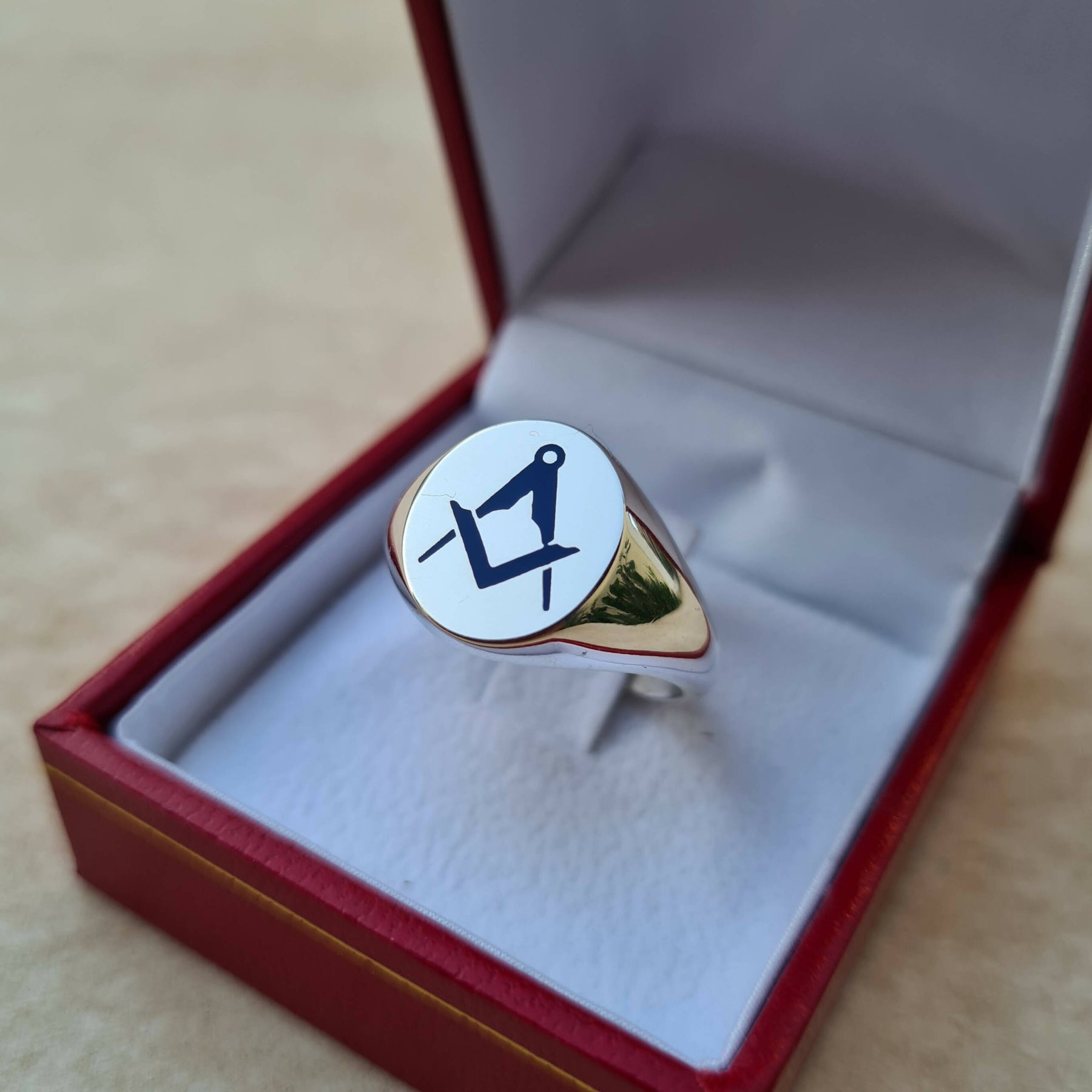 Master Mason Blue Lodge Ring - 925K Sterling Silver Square and Compass - Bricks Masons